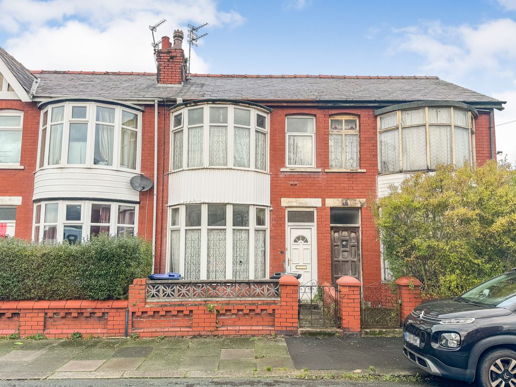 3 bed terraced house for sale in Johnson Road, Blackpool FY4, £40,000