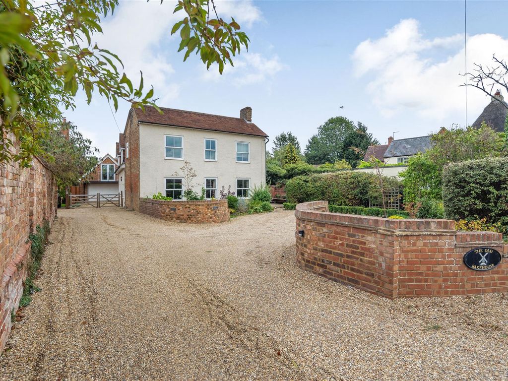 6 bed property for sale in Winslow Road, Granborough, Buckingham MK18