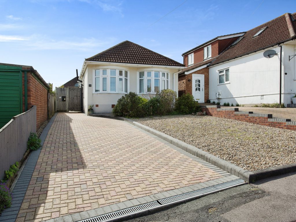 2 bed detached bungalow for sale in Midanbury Crescent, Southampton