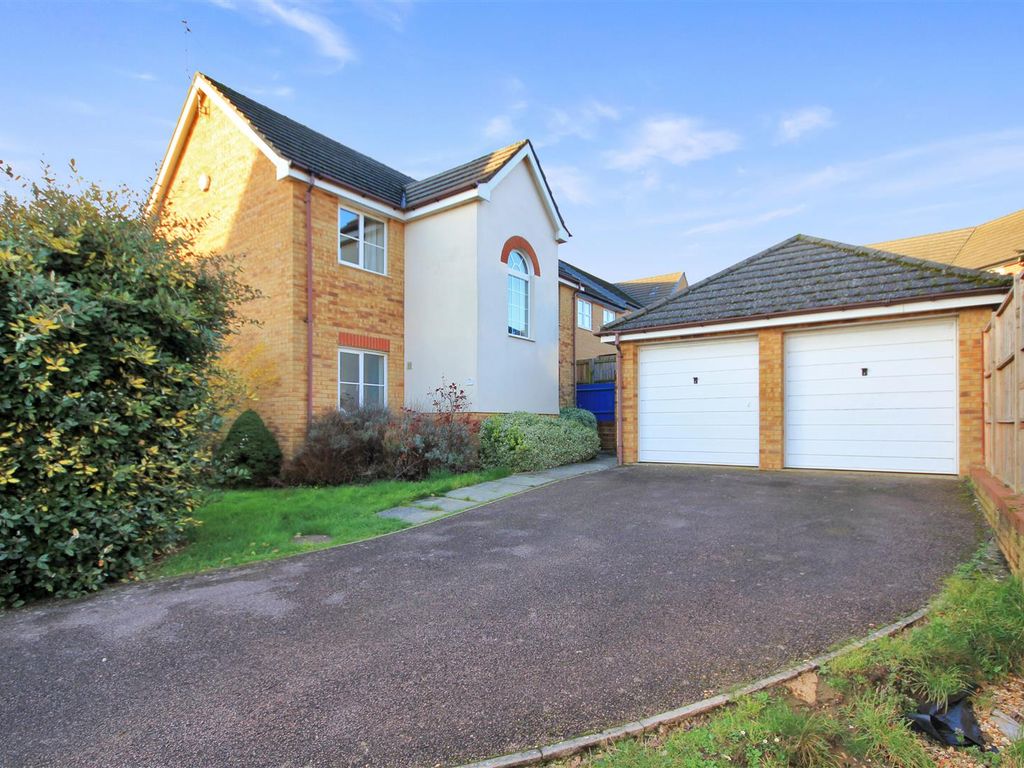 4 bed detached house for sale in Williams Way, Higham Ferrers, Rushden
