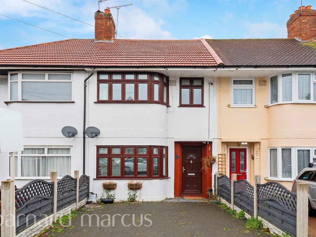 3 bed terraced house for sale in Baber Drive, Feltham TW14 Zoopla