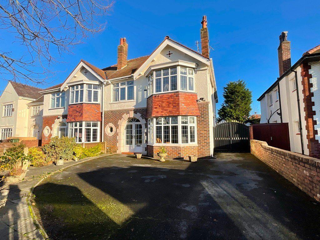 4 bed semidetached house for sale in Ryder Crescent, Birkdale