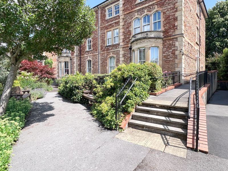 1 bed flat for sale in Apsley Road, Clifton, Bristol BS8, £120,000 Zoopla