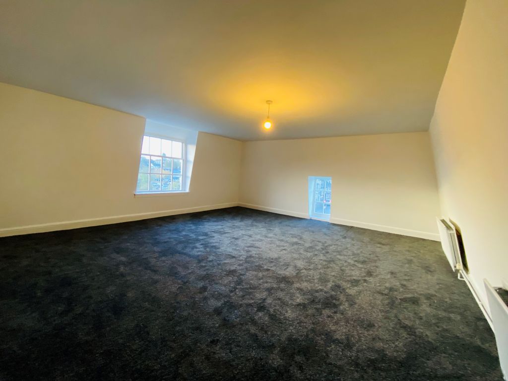 2 bed flat to rent in High Street, St. Martins, Stamford PE9, £850 pcm