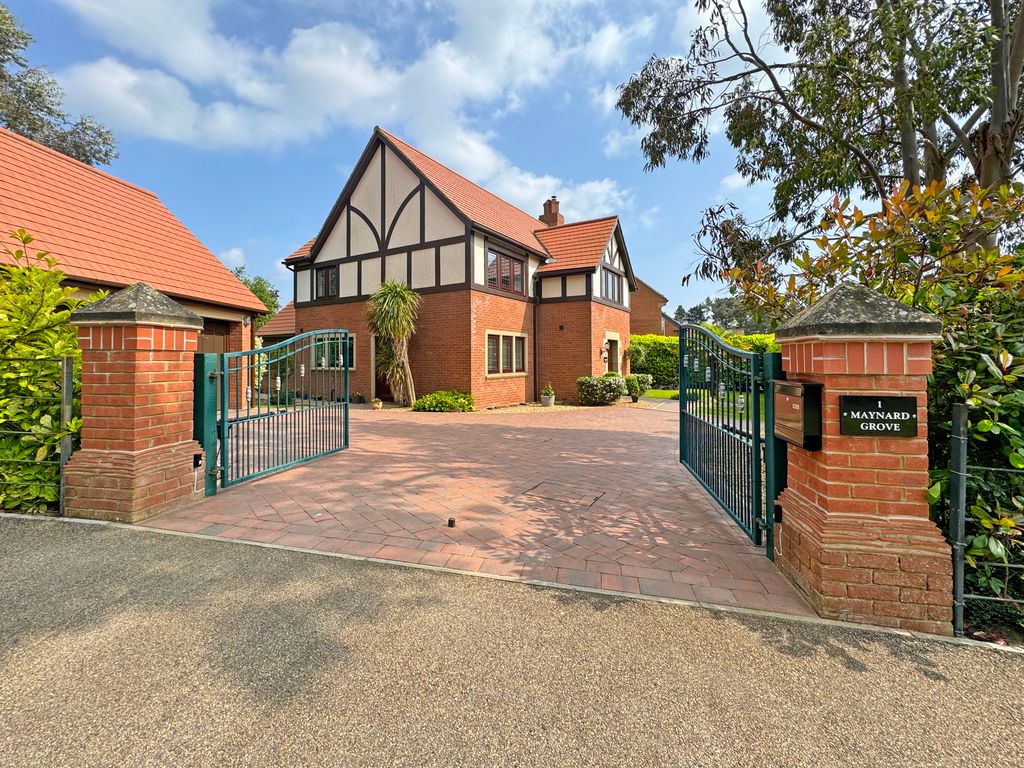 4 bed detached house for sale in Maynard Grove, Wynyard TS22, £600,000