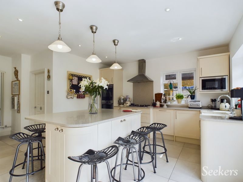 4 bed semidetached house for sale in College Court, Hayle Road