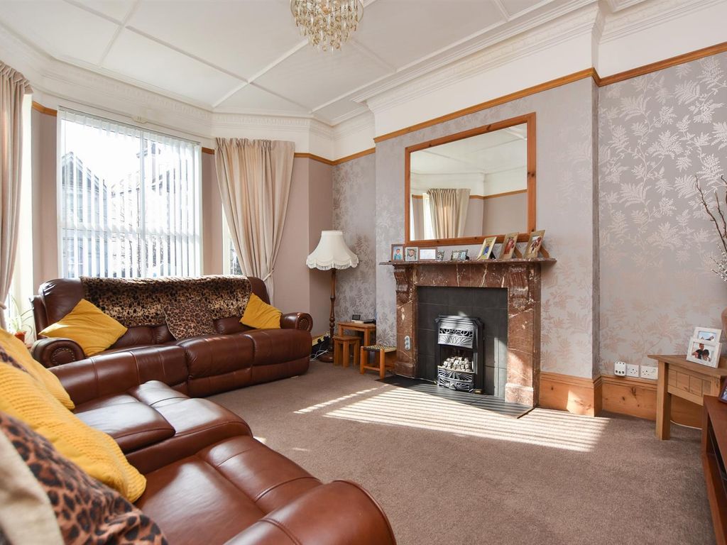 5 bed terraced house for sale in Mount Pleasant Road, Hastings TN34