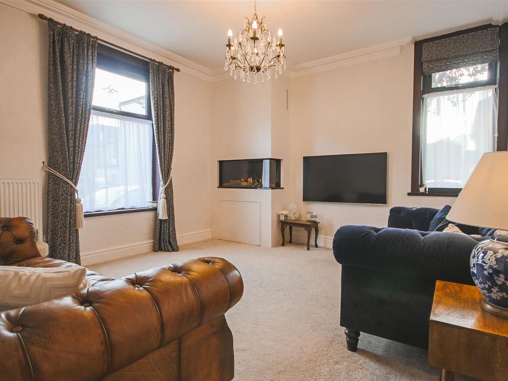 4 bed end terrace house for sale in Fishwick Parade, Preston PR1, £