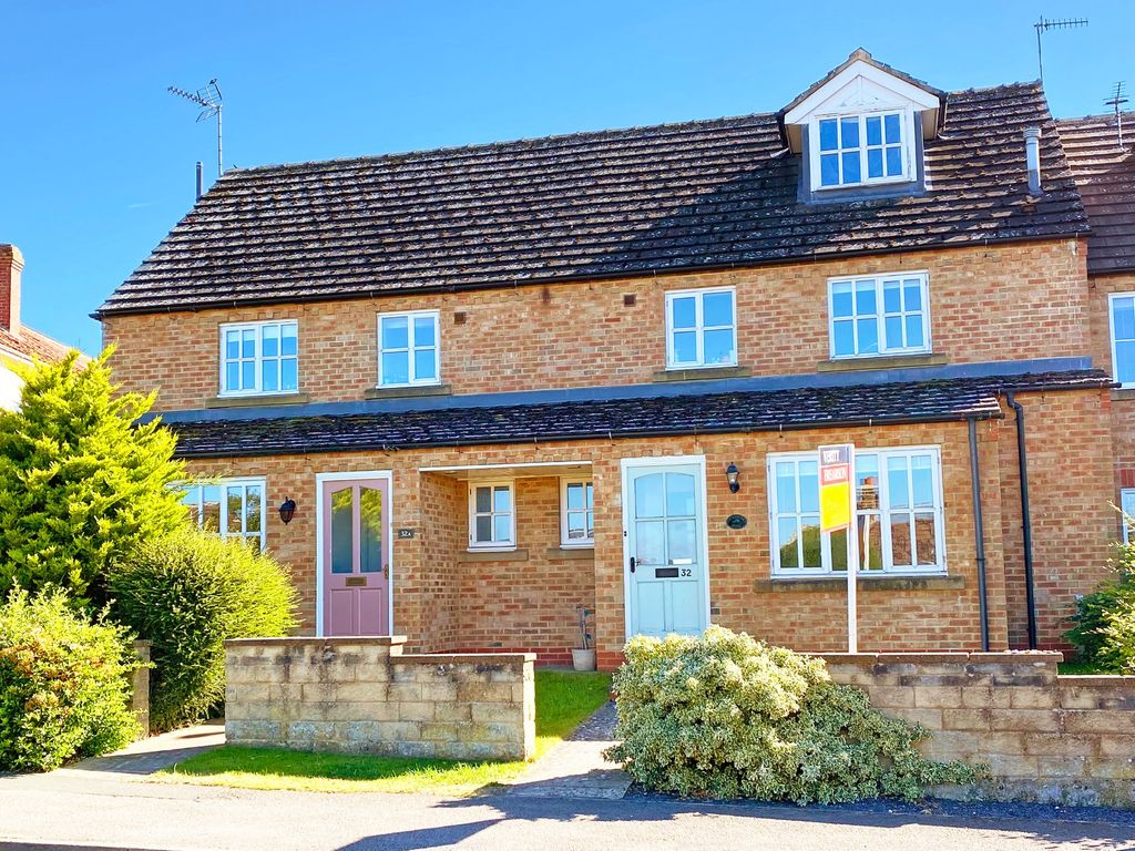 4 bed town house for sale in Hollins Lane, Hampsthwaite, Harrogate HG3