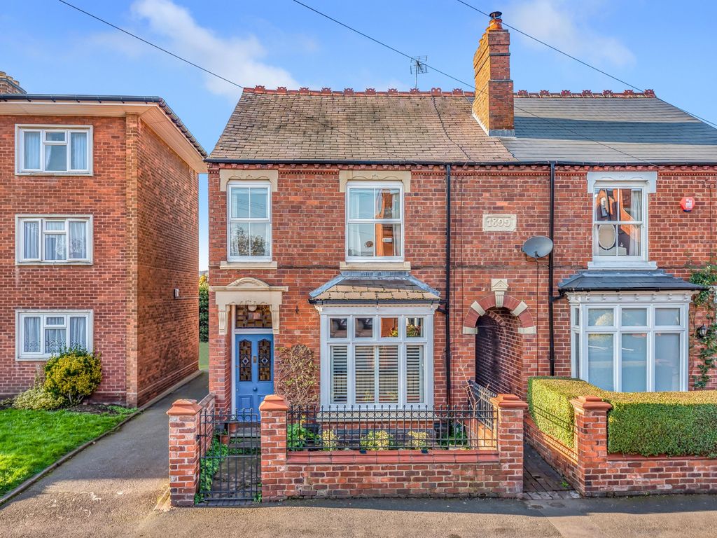 3 bed semidetached house for sale in Clifton Street, Stourbridge DY8