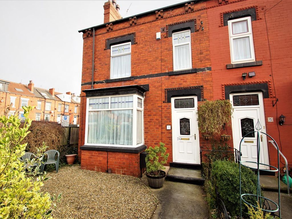 5 bed terraced house to rent in Marshall Terrace, Crossgates, Leeds