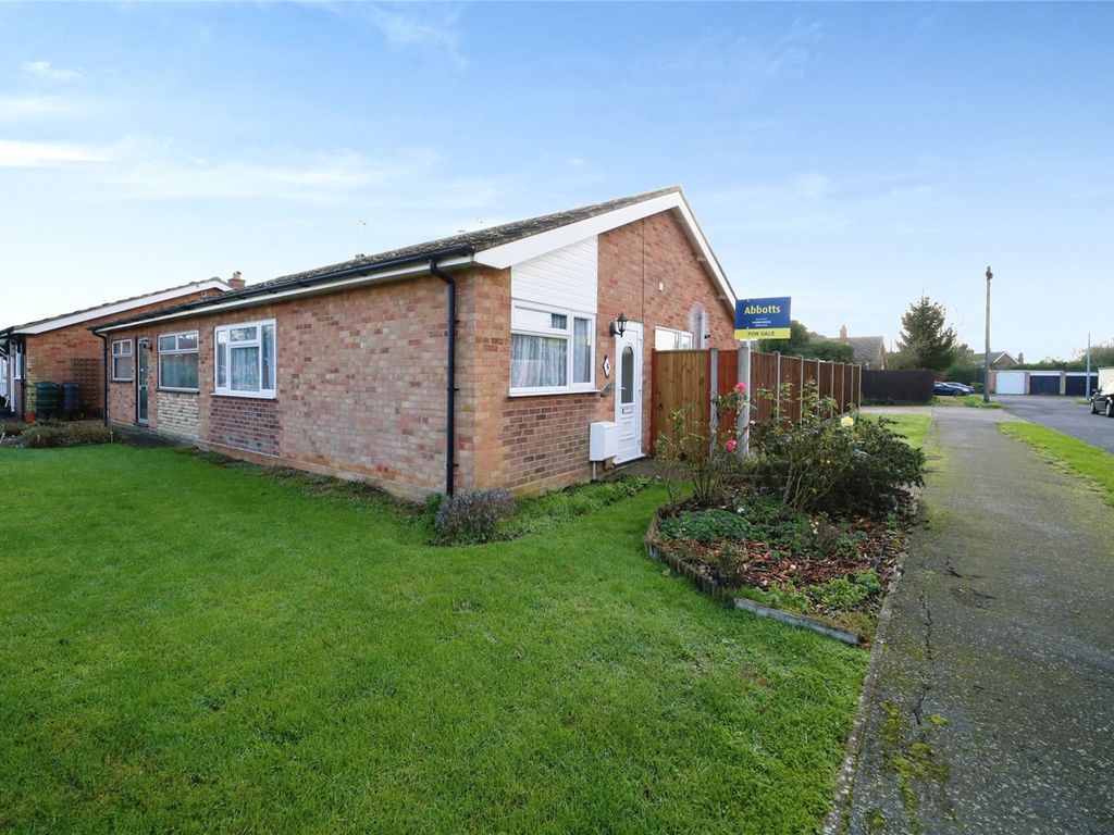 2 bed bungalow for sale in Birch Close, Stowupland, Stowmarket, Suffolk