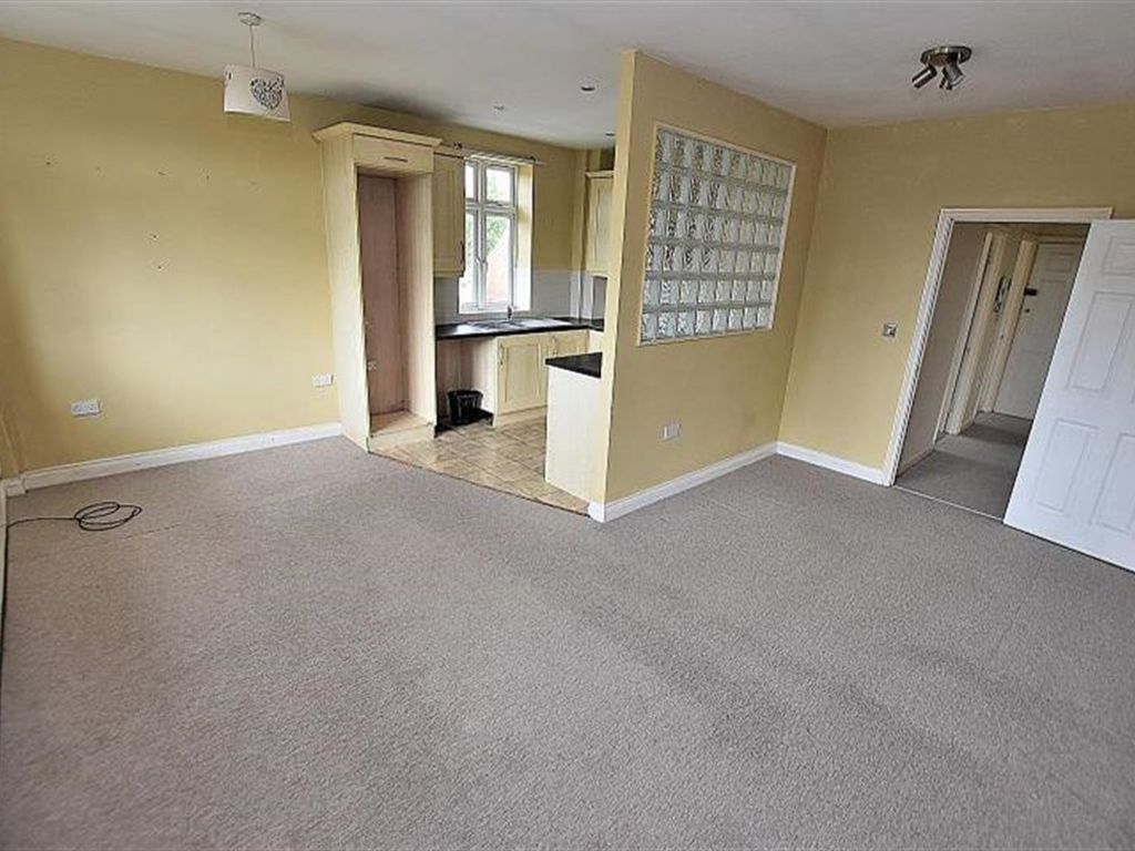 2 bed flat for sale in Ettingshall Road, Bilston WV14, £85,000 Zoopla