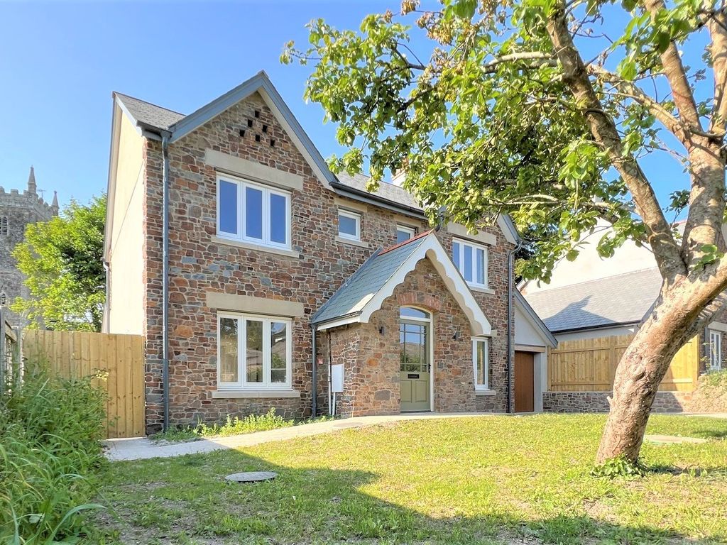 New home, 4 bed detached house for sale in Clarkes Lane, Merton