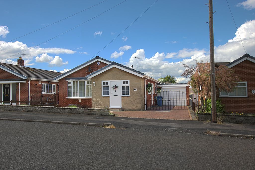 3 bed detached bungalow for sale in Curzon Drive, Worksop S81 Zoopla