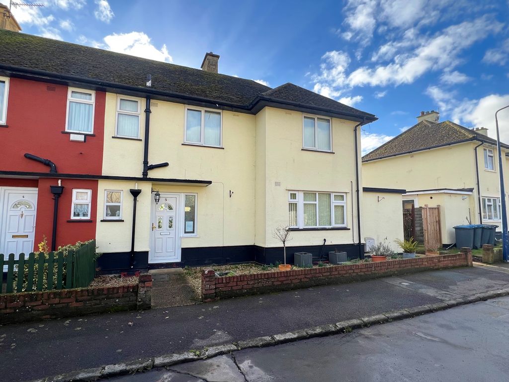 3 bed semi-detached house for sale in Hall Field, Felixstowe IP11 - Zoopla