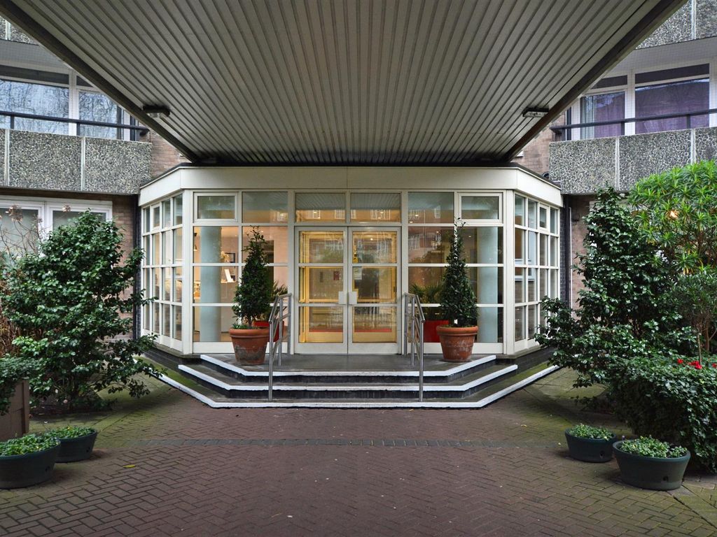 2 bed flat to rent in Stuart Tower, Maida Vale W9, £1,998 pcm Zoopla