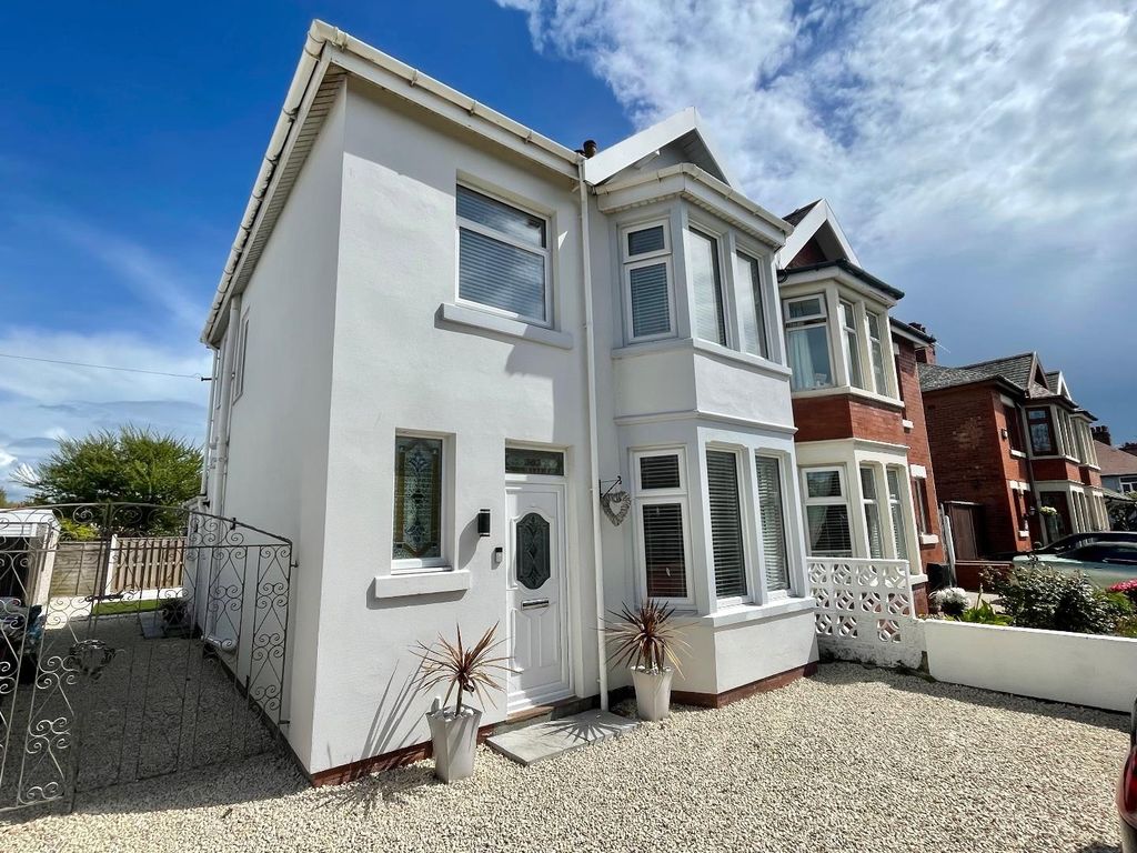 3 bed semidetached house for sale in Devonshire Road, Bispham