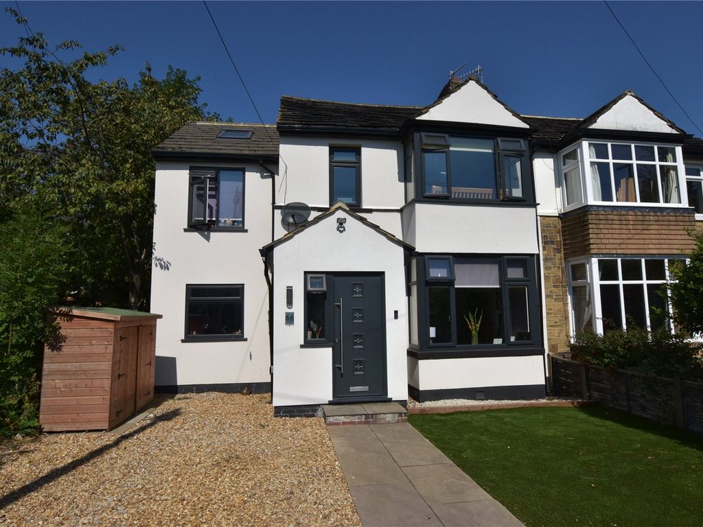 4 bed semidetached house for sale in Woodhall Road, Calverley, Pudsey