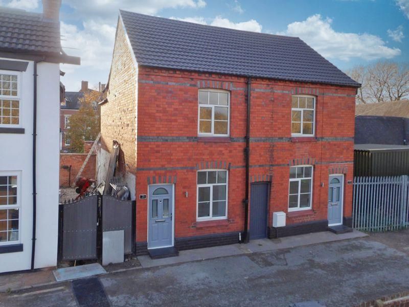 2 bed semidetached house to rent in First Wood Street, Nantwich CW5