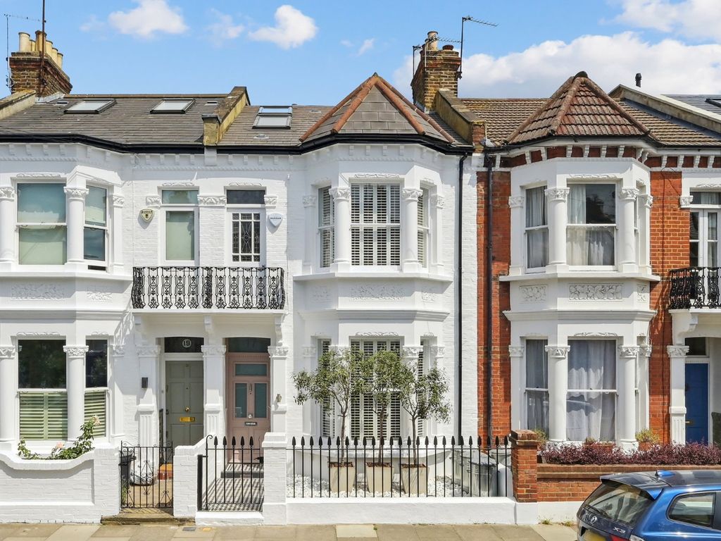 Winchendon Road, London SW6  