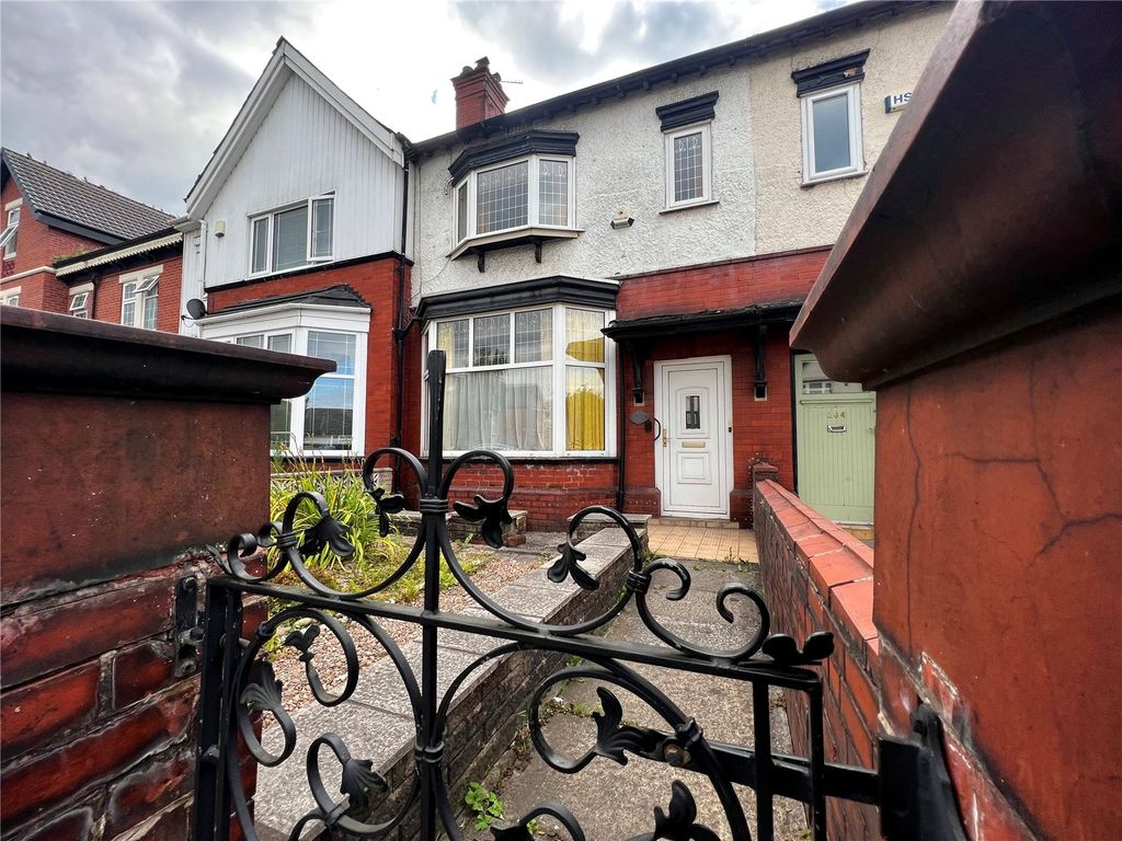 3 bed terraced house for sale in Rishton Lane, Bolton, Greater