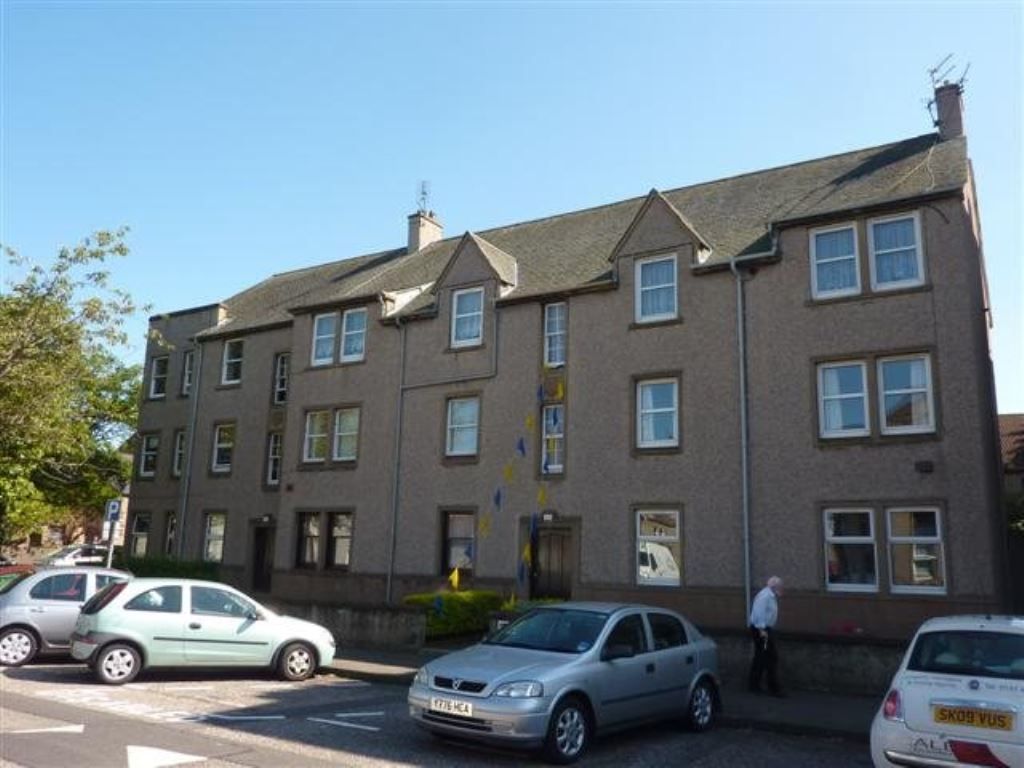 2 bed flat to rent in New Street, Musselburgh, Edinburgh EH21, £1,110