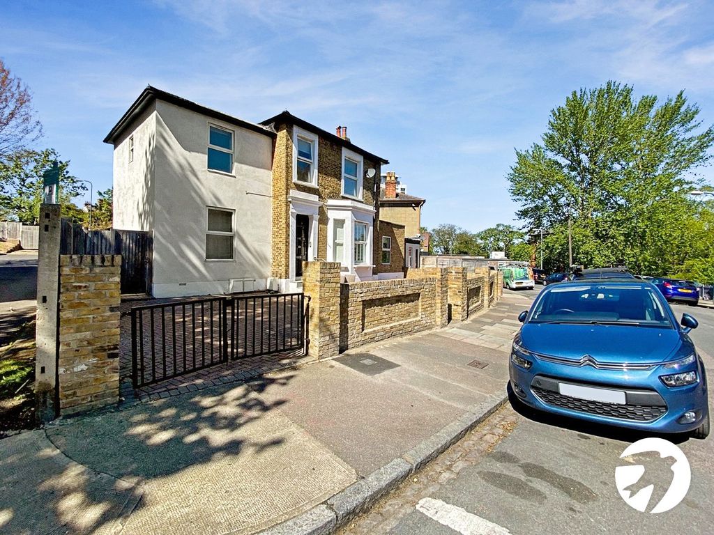 Studio to rent in Eglinton Road, Woolwich SE18 Zoopla