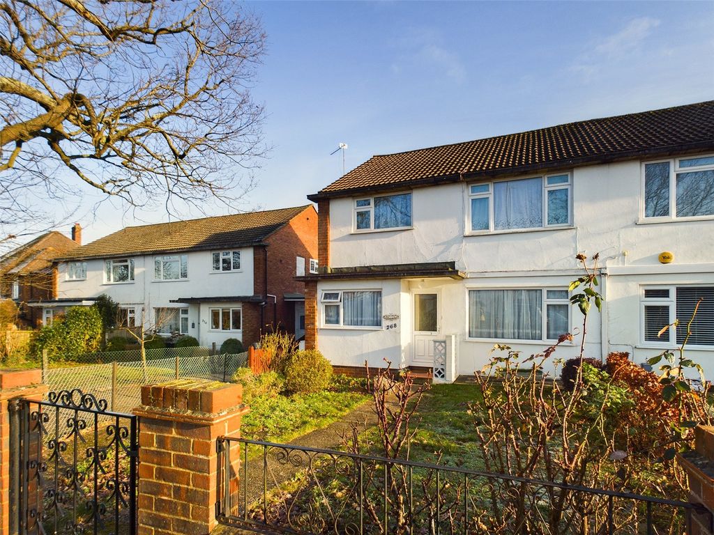 2 bed flat for sale in Worplesdon Road, Guildford, Surrey GU2 Zoopla