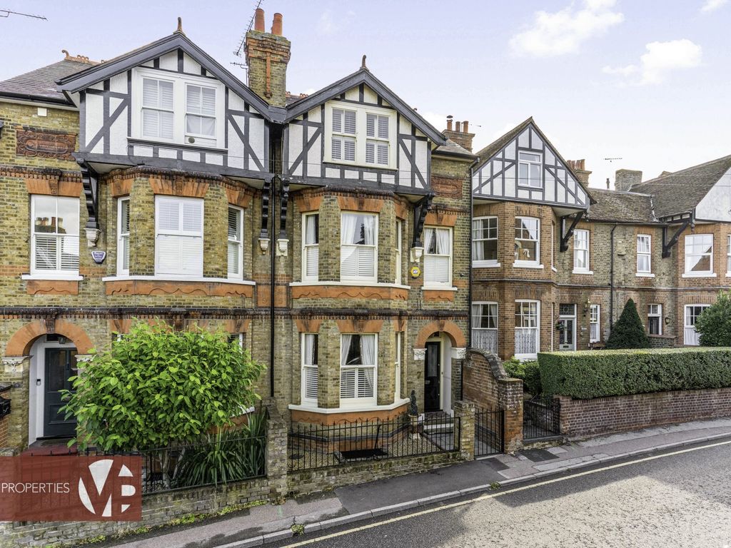 5 bed terraced house for sale in Rose Vale, Hoddesdon EN11, £850,000