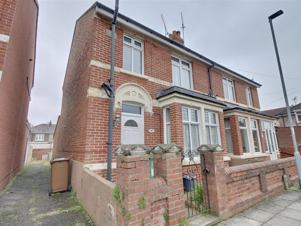 3 bed terraced house for sale in Winton Road, Portsmouth PO2, £290,000