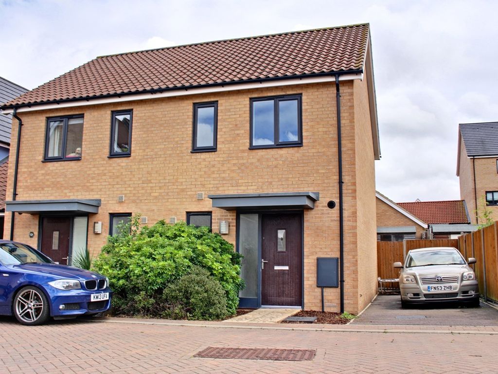 2 bed semidetached house for sale in Hawkers Close, Upper Cambourne