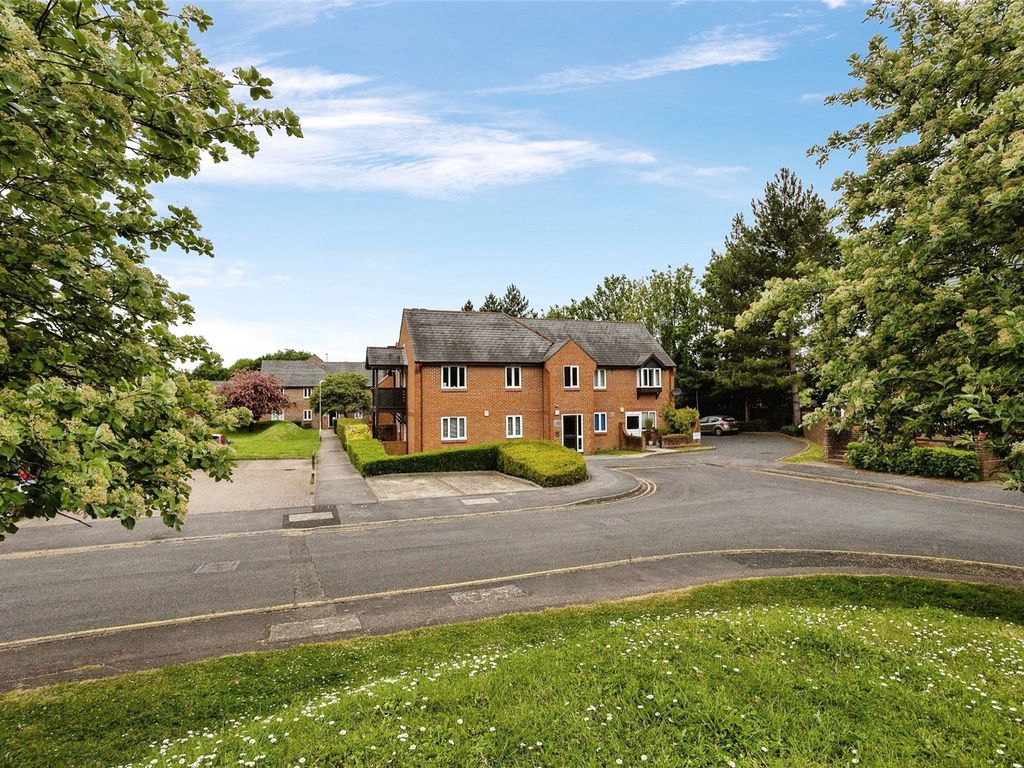 1 bed flat for sale in Arundel Close, Tonbridge, Kent TN9 Zoopla