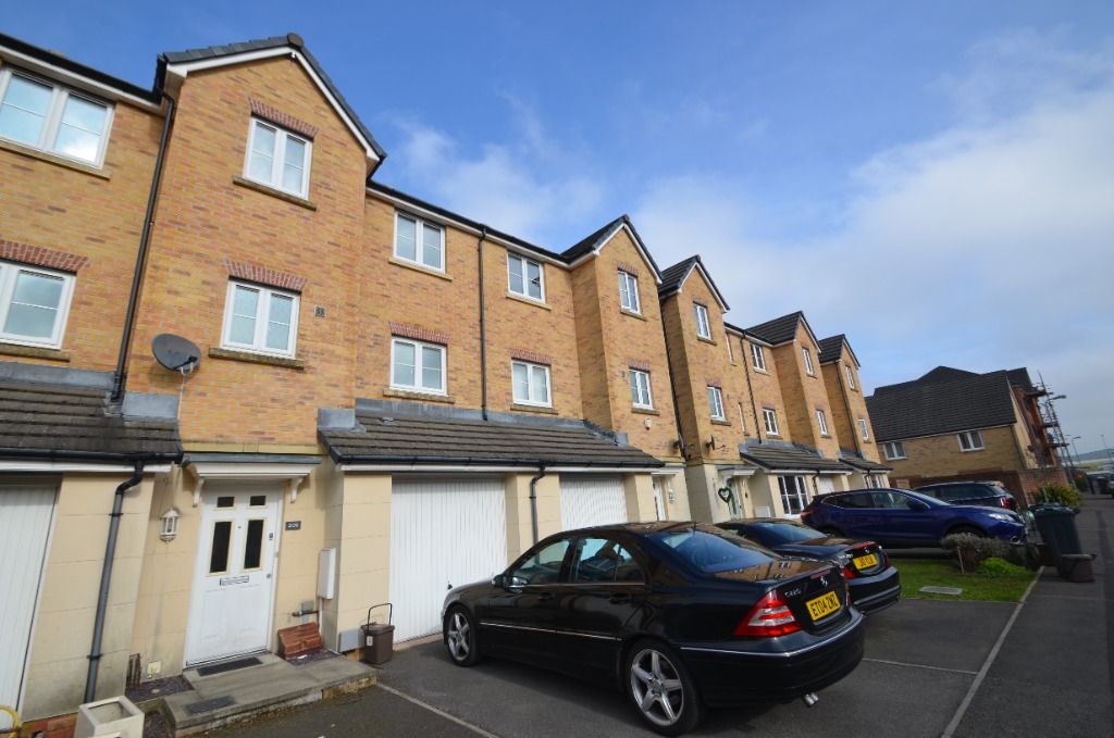 4 bed town house to rent in Tatham Road, Llanishen, Cardiff CF14 Zoopla