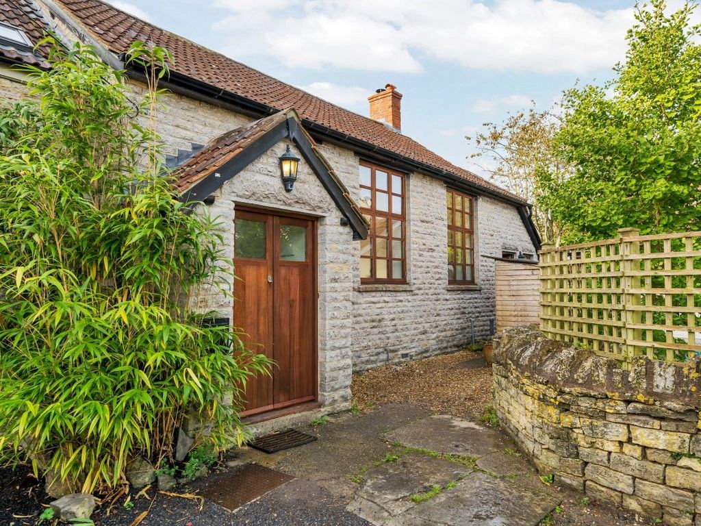 3 bed end terrace house for sale in Top Road, Charlton Adam TA11, £