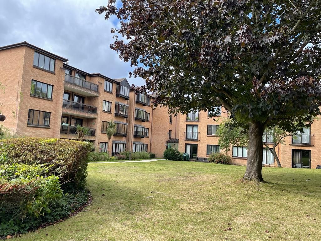 1 bed flat to rent in Andace Park Gardens, Widmore Road, Bromley, Kent