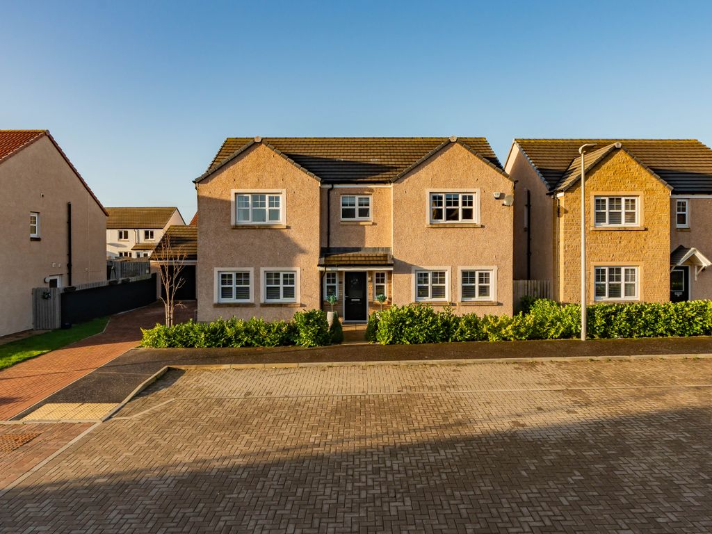 5 bed property for sale in 22 Moncrieff Walk, Haddington EH41, £500,000