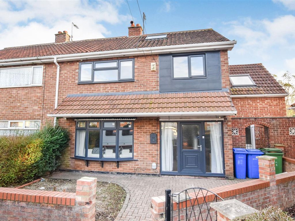 5 bed semidetached house for sale in Grimston Road, Anlaby, Hull HU10