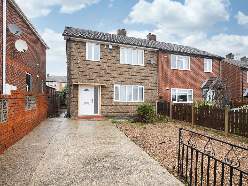 3 bed semidetached house to rent in Ash Crescent, Eckington S21 Zoopla