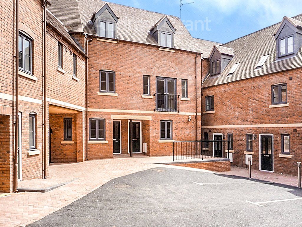 1 bed terraced house to rent in Frederik Court, Infirmary Walk