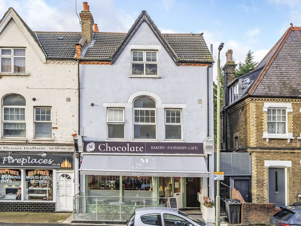 2 bed flat for sale in Homesdale Road, Bromley BR2, £250,000 Zoopla