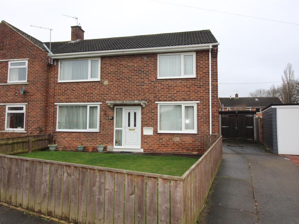 3 bed semidetached house to rent in Beamish Road, Billingham TS23, £