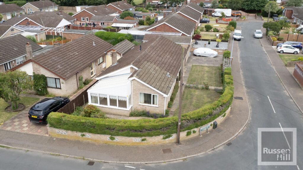 3 bed detached bungalow for sale in Proctor Road, Old Catton, Norwich