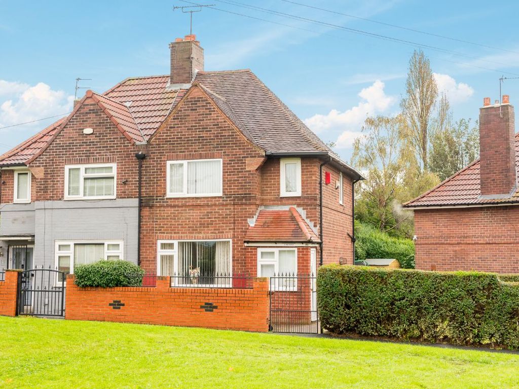 2 bed semidetached house for sale in Amberton Road, Gipton, Leeds LS8