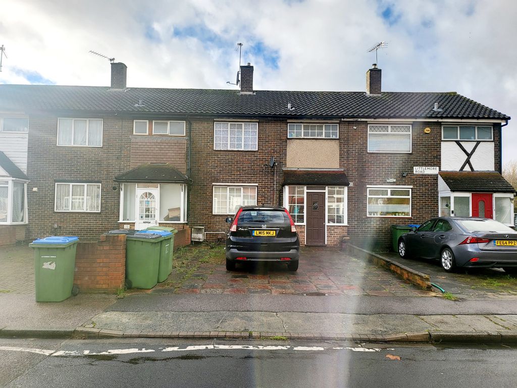 2 bed terraced house to rent in Littlemore Road, London SE2, £1,600 pcm