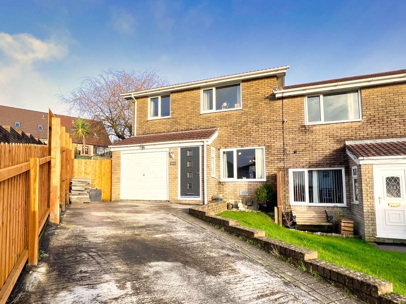 3 bed semidetached house for sale in 84A Hunters Ridge, Brackla