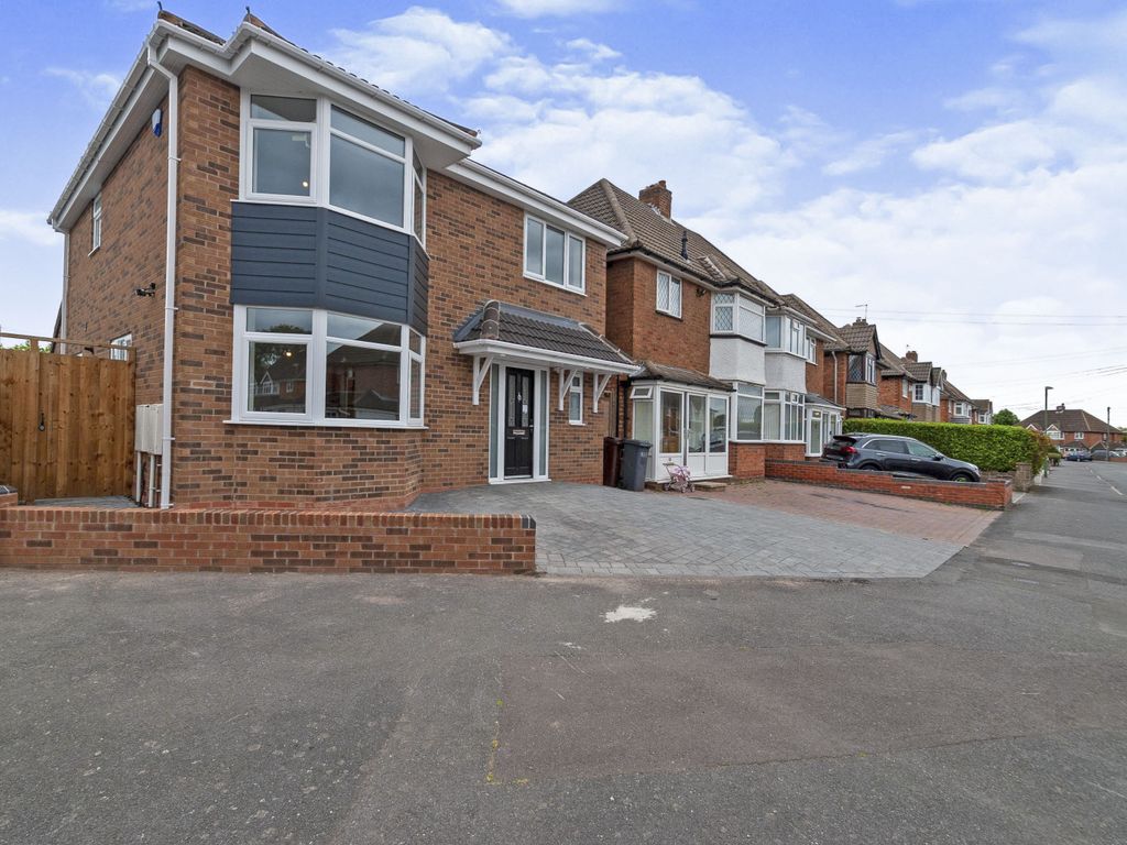 4 bed detached house for sale in Blandford Avenue, Birmingham B36 Zoopla