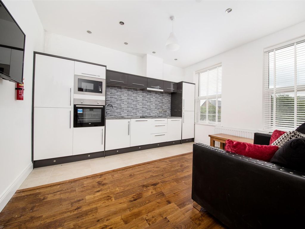 2 bed flat to rent in Lansdowne Terrace, Gosforth NE3 Zoopla