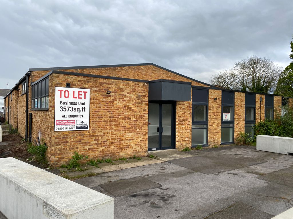 Industrial to let in Unit 3B, Botany Trading Estate, Sovereign Way