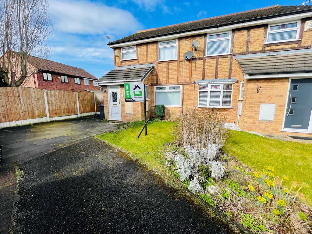 3 bed semidetached house for sale in Treviott Close, Melling Mount L33